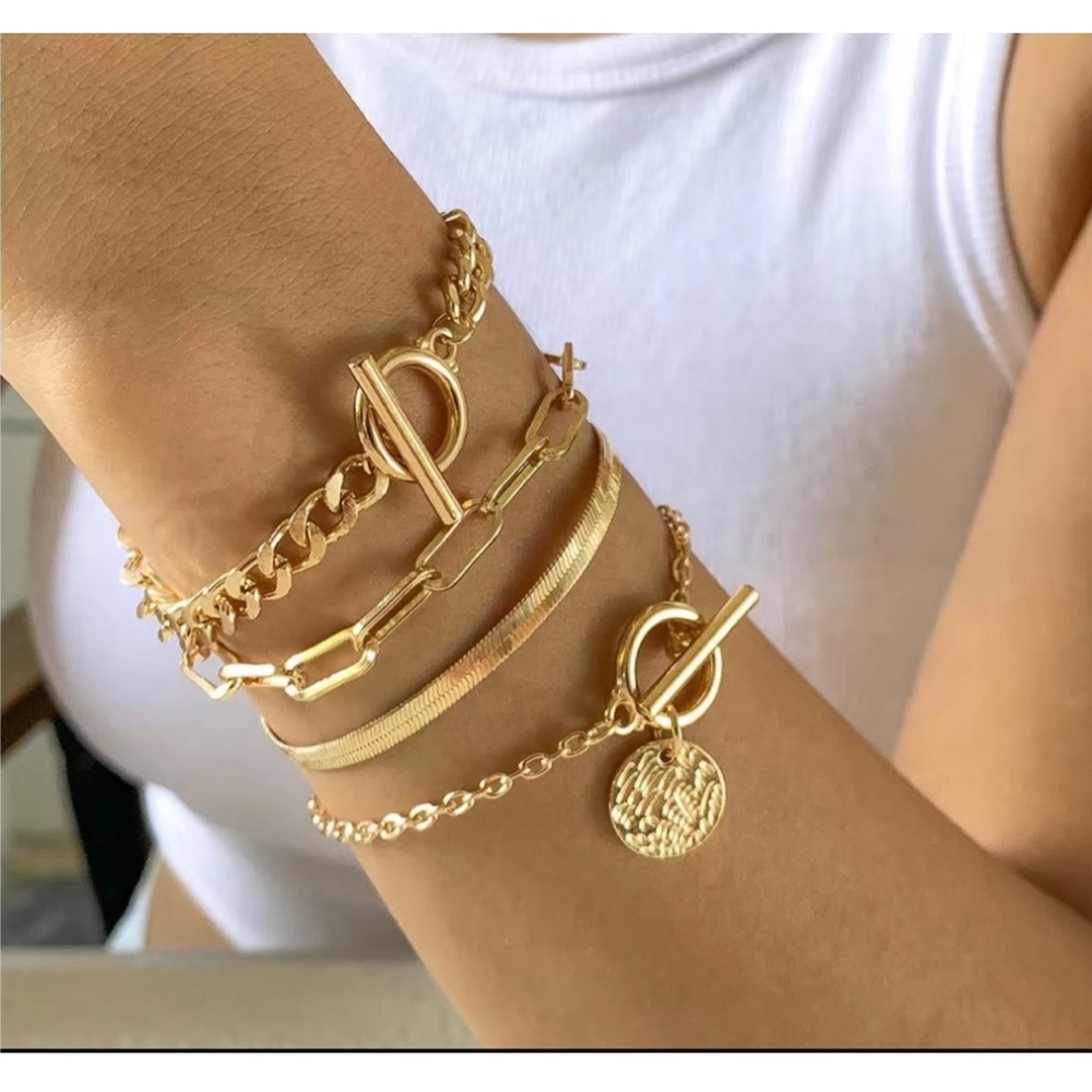 Bracelet set of four